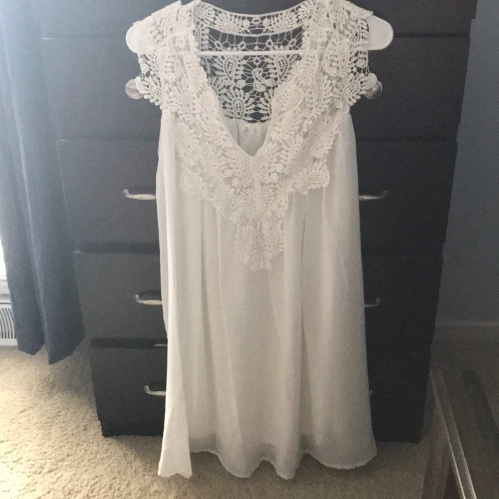 💖HP PICK💖NWOT-XL, White Spring dress